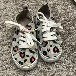 Fabkids Gray and Pink Heart Sneakers